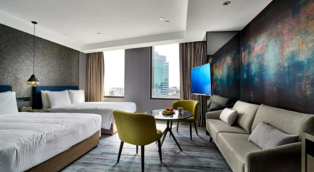 Семейный номер Standard с видом на море Harbour 10 Hotel
