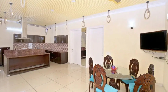 OYO 13130 Dream Nest, Book Hotel Mohali Punjab