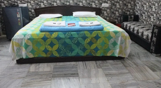 Hotel Kanishka
