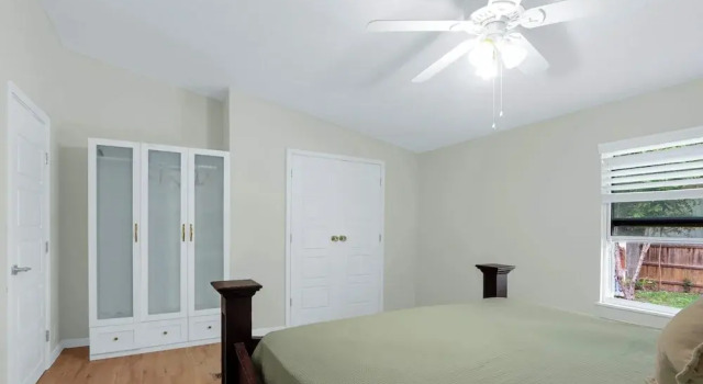 Southern Comfort Texas Hill Country Retreat for 6, Забронировать Отель Отели Greater San Antonio 3 звезды, 3*