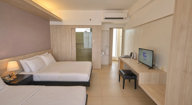 Четырёхместный номер Premier The Tides Hotel Boracay