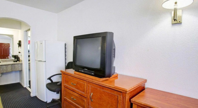 Kahden hengen Sviitti Econo Lodge Temple