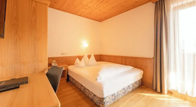 Одноместный номер Standard с балконом и с видом на горы Hotel Christoph Tiroler B&B