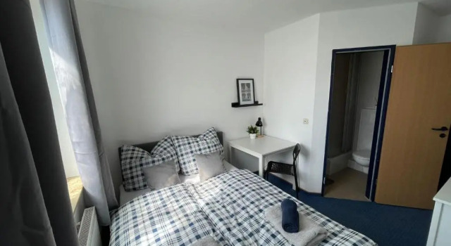 Stillvolles Zimmer für 2 Personen mit eigenem Bad, Забронировать Гостевой дом Гостевые дома Вольфсбург, Гостевой дом