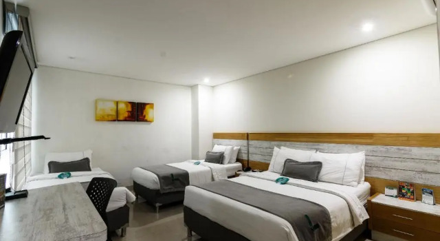Трёхместный номер Hotel Lincoln