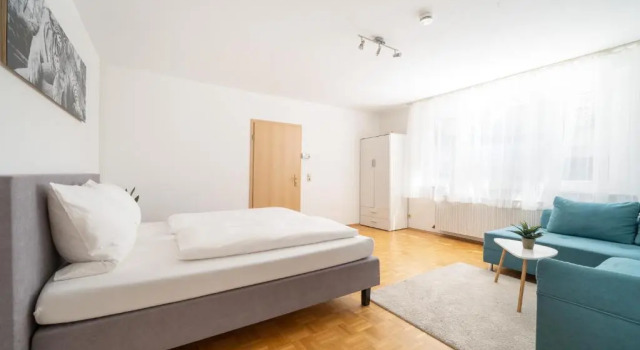 UNIQUE: 2 Zi. Wohnung im Herzen von Schwenningen mit Terasse EG, Забронировать Апартаменты/квартира Филлинген-Швеннинген Шварцвальд, рядом с Музей часового мастерства