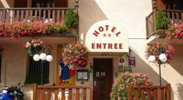 Annexe de L'Hotel de la Poste, Prenota Hotel Hotel a Alvernia con parcheggio, Parcheggio