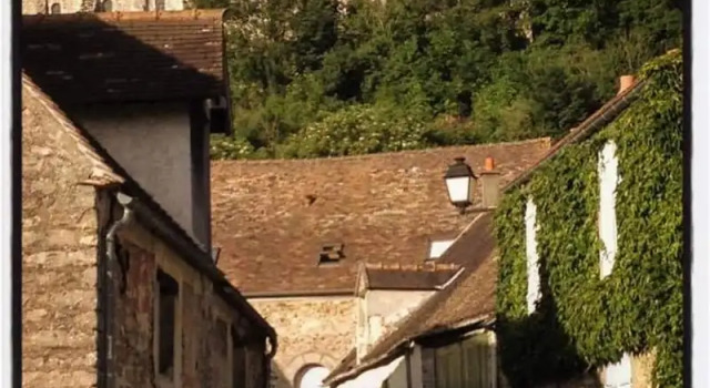 House With one Bedroom in Rochefort-en-yvelines, With Wifi, Book Hotel  