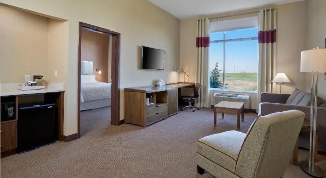 Двухместный люкс Executive c 1 комнатой Four Points by Sheraton Sherwood Park