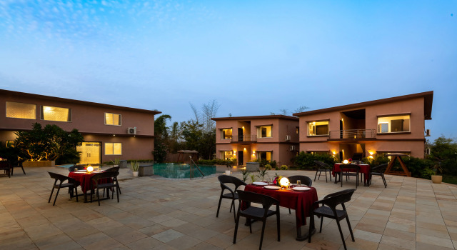 Goldmark resort churna in satpura national park, 예약 리조트 Shahpur 조식 포함 호텔, 아침 식사