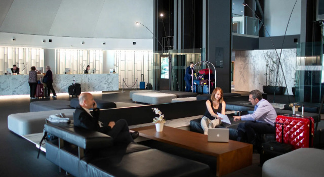 Трёхместный номер Deluxe BAH Barcelona Airport Hotel