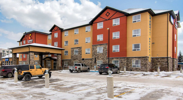 Comfort Inn & Suites, Book Hotel Red Deer Central Alberta
