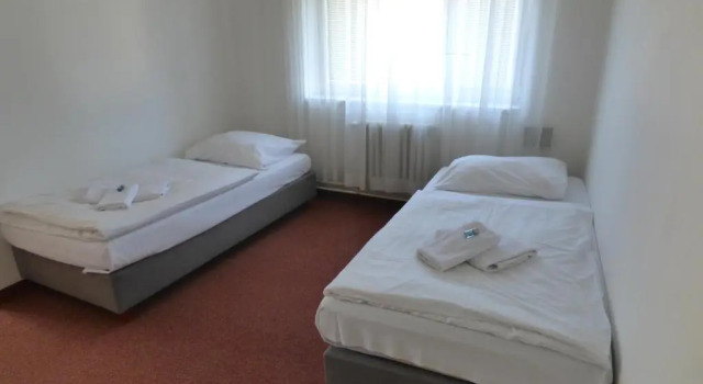 Четырёхместный номер Economy Hotel Svornost