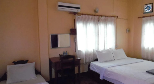 Khamphone Hotel
