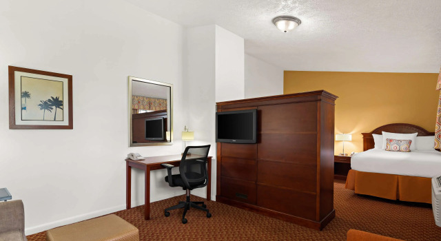 Четырёхместный люкс Best Western Port St. Lucie