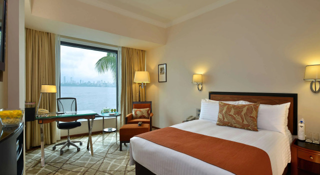 Двухместный люкс Deluxe Hotel Marine Plaza