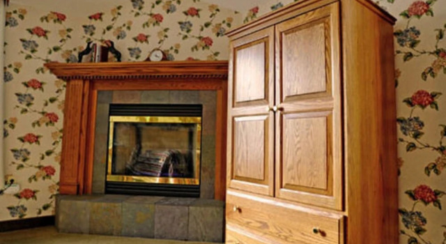 Red Maple Inn, 예약 호텔 Burton Ohio