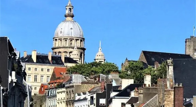 Boulogne sur mer: Appartement de 70 m2 bien situé, Забронировать Апартаменты/квартира Отели Булонь-сюр-Мер с парковкой, рядом с Museo Libertador San Martín, Парковка