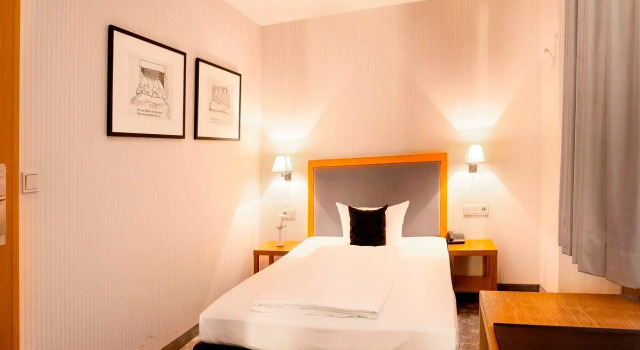 Одноместный номер Comfort TOWNHOUSE Hotel
