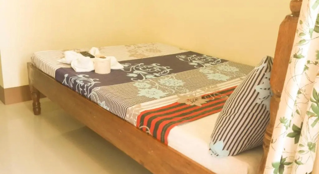 Трёхместный номер Standard Eden Travellers Lodge
