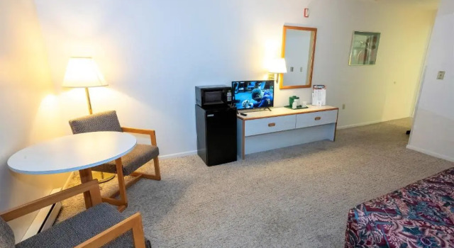 Двухместный номер Standard Mountain Host Motor Inn