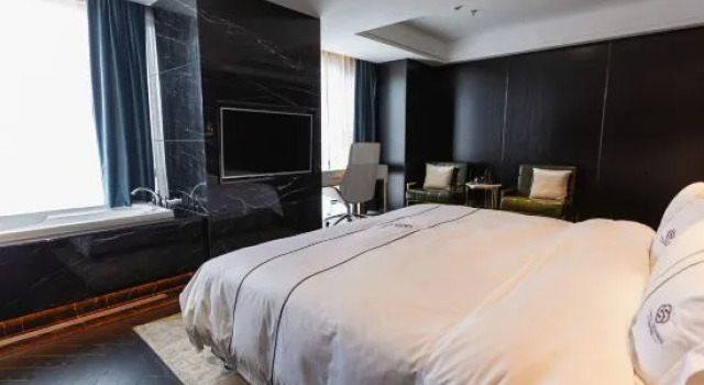 Люкс Changde Yunliu Hotel (Hunan University of Arts and Sciences Wanda Plaza)