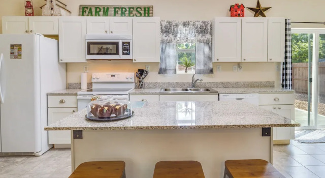 Коттедж с 2 комнатами Charming Gravois Mills Escape w/ Private Backyard!