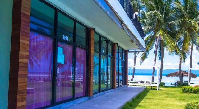 Кровать в общем номере Infinity Beach Club Resort & Hostel Koh Phangan