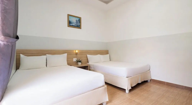 Четырёхместный номер Deluxe Ngoc Nguyen Anh Hotel Da Lat