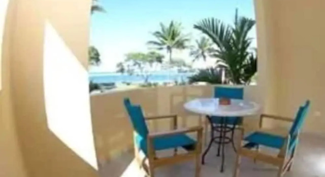 Четырёхместный полулюкс с балконом Agualina Kite Hotel