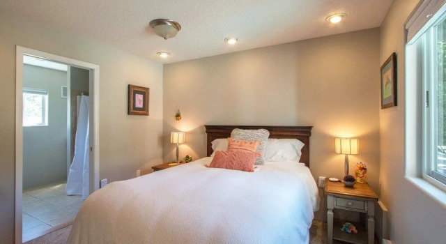 Gorge View 365 4 Bedroom Home by RedAwning