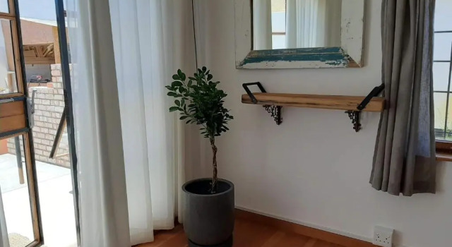 Апартаменты Japie's Yard Self-Catering Apartment
