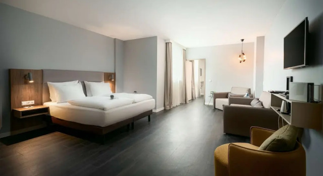 Двухместный люкс elaya hotel oberhausen, Trademark by Wyndham