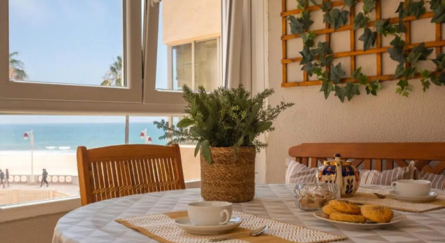 Апартаменты BLUE Atlantic Family Home by Cadiz4Rentals