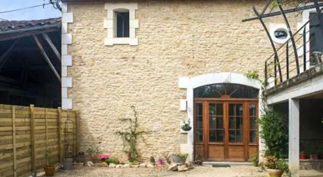 Holiday Home Route de Vire, Rezervovat Hotel Hotely v Lot Valley s parkováním, Parkování