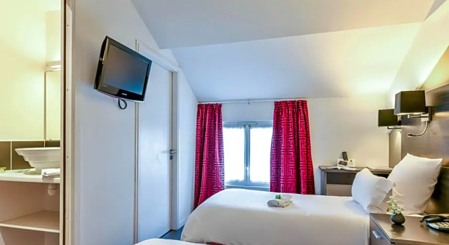 Номер Standard Logis Hôtel & Restaurant La Villa Bleue