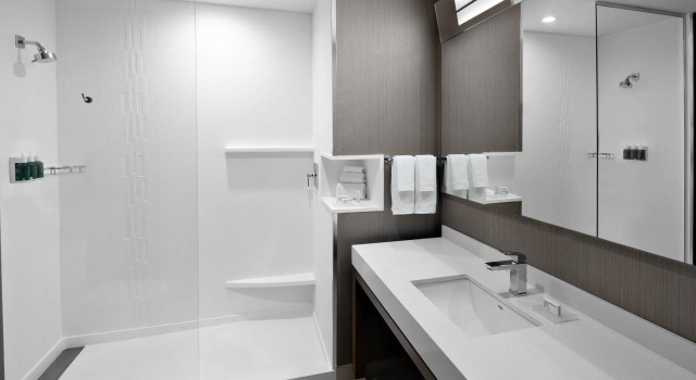 Четырёхместный номер Standard Courtyard by Marriott Delray Beach