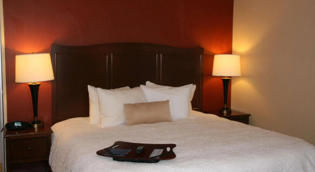 Двухместный номер Standard Hampton Inn and Suites Peru
