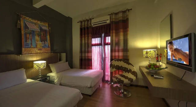 Четырёхместный номер Premier Arenaa Deluxe Boutique Hotel