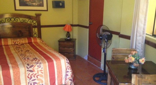 Hotel San Isidro, Prenota Hotel Pisco Ica, vicino a San Clemente Church
