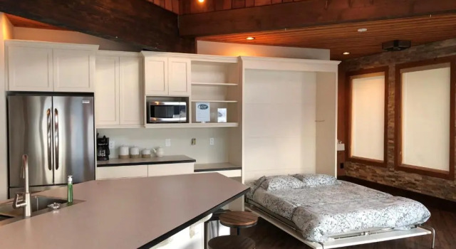 Коттедж The Lodge on Harrison Lake