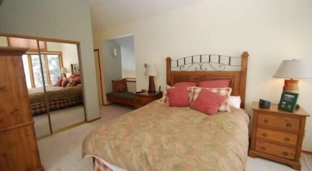 Red Fox Town home 3 Bedroom Apartment by Key to the Rockies