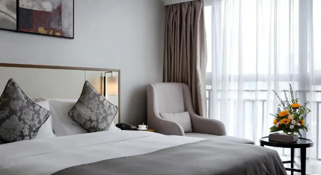 Двухместный номер Standard Shenzhen Hongdu Hotel