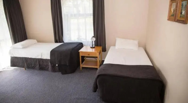 Econo Lodge The Villas