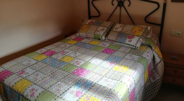 Hostal Mesón González, Book Hotel Cubillas de Arbas León