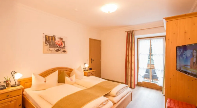 Одноместный номер Standard с балконом Hotel Alpspitz B&B