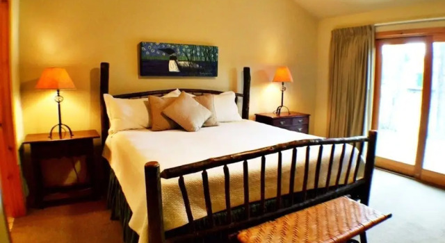 Люкс Deluxe c 1 комнатой с видом на озеро Mountain Lake Lodge