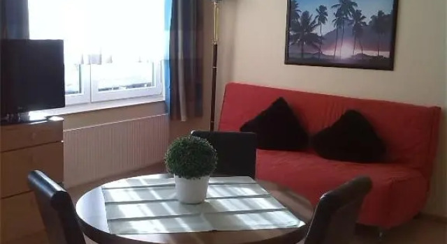 Апартаменты Altes Zollhaus am Klinikum