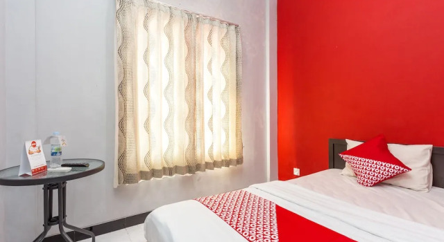 Alletha Guest House 1 by OYO Rooms, Rezervovat Penzión Hotely v Kalimantan s parkováním, Parkování