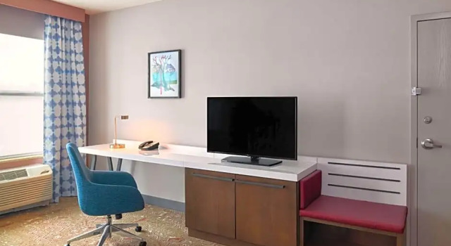 Двухместный люкс Hilton Garden Inn Bloomington